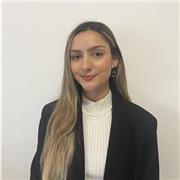 Graduada en Biotecnología con experiencia como monitora de niños.